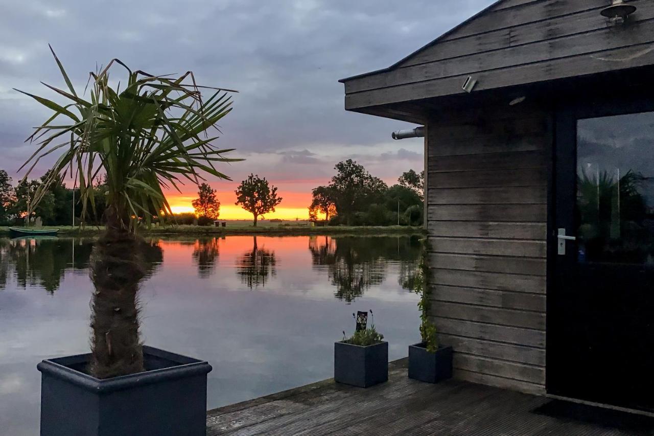 Aangenaam Op De Rijn, Woonboot, Inclusief Prive Sauna Алфен-ан-ден-Рейн Екстер'єр фото